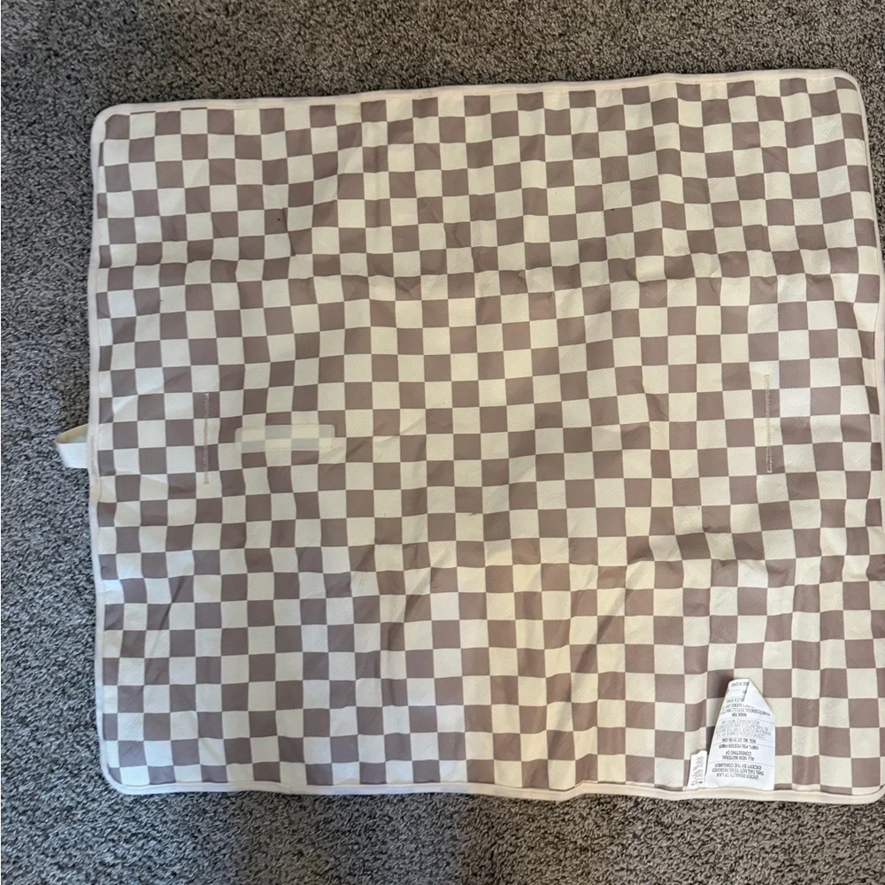 Itzy Ritzy playmat